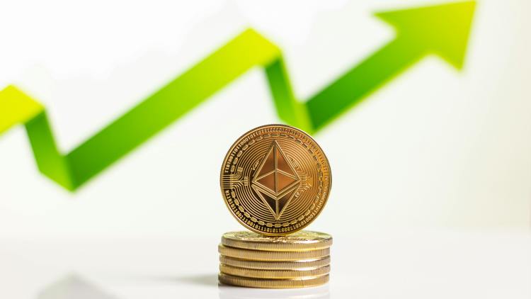 ETF Mania: Bitcoin And Ethereum Funds Hit Record $40 Billion Week