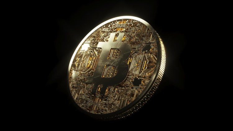 Analyst Says Avoid Bitcoin At All Costs; Here’s What To Do Instead As 50% Crash Looms